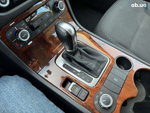 Volkswagen Touareg 2012 - фото 23