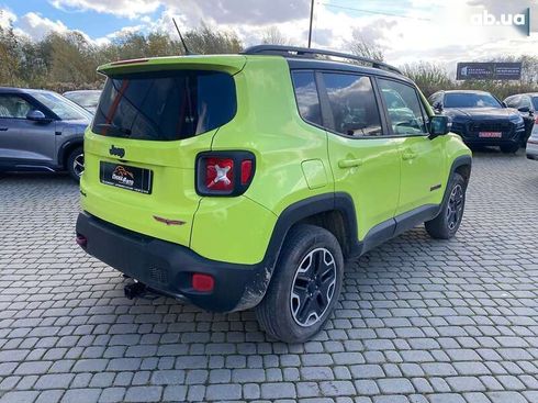 Jeep Renegade 2017 - фото 7