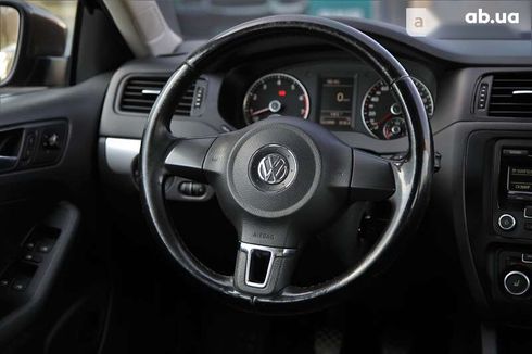 Volkswagen Jetta 2012 - фото 12