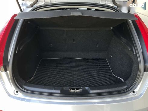 Volvo V40 2014 - фото 28