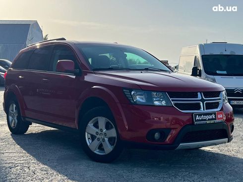 Dodge Journey 2017 красный - фото 12