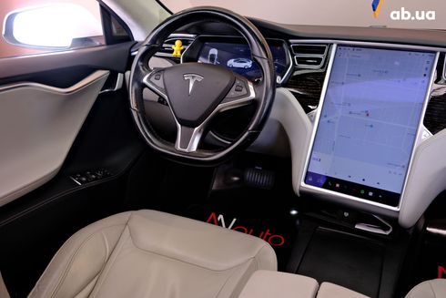 Tesla Model S 2016 белый - фото 8