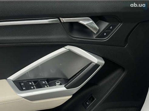 Audi Q3 2019 - фото 16