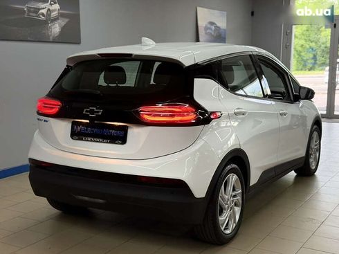 Chevrolet Bolt 2023 - фото 10