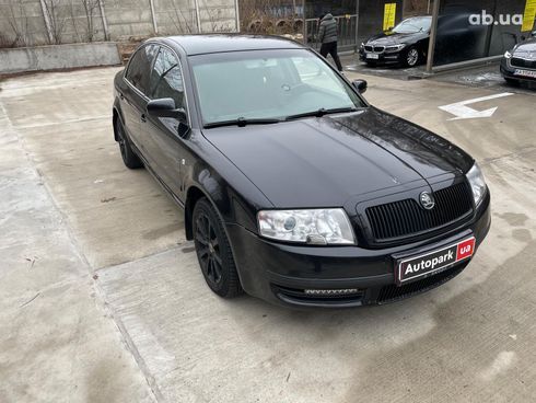 Skoda Superb 2002 черный - фото 12