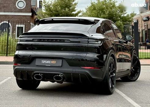 Porsche Cayenne Coupe 2024 - фото 21