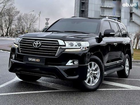 Toyota Land Cruiser 2017 - фото 2