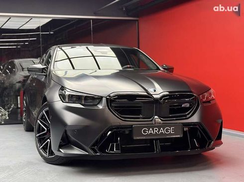 BMW M5 2025 - фото 13