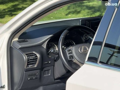 Lexus NX 2018 - фото 25