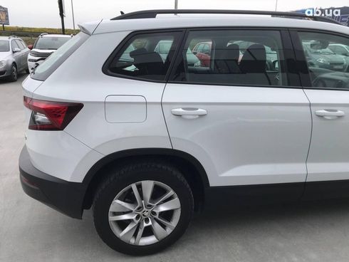 Skoda Karoq 2019 белый - фото 9