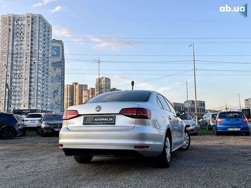 Volkswagen Jetta 2015 - фото 5