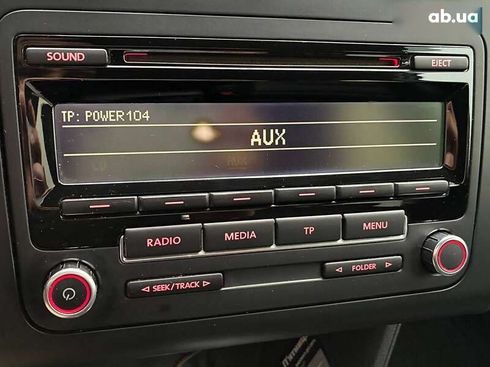 Volkswagen Touran 2015 - фото 24