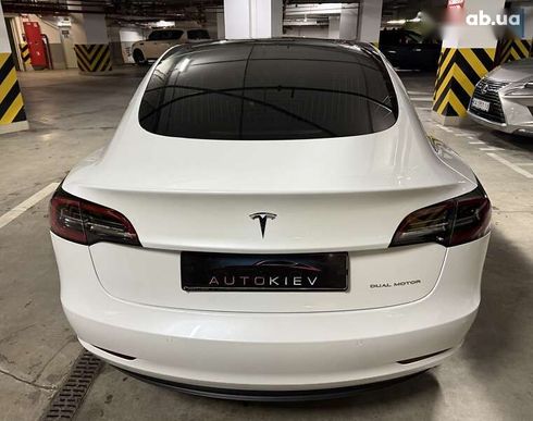 Tesla Model 3 2019 - фото 15