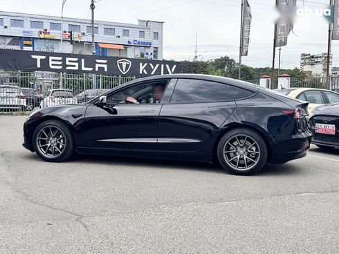 Tesla Model 3 2021 - фото 15