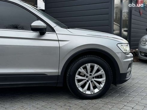 Volkswagen Tiguan 2018 - фото 11