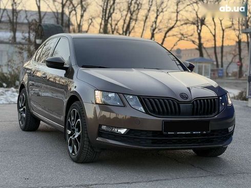 Skoda Octavia 2018 - фото 19