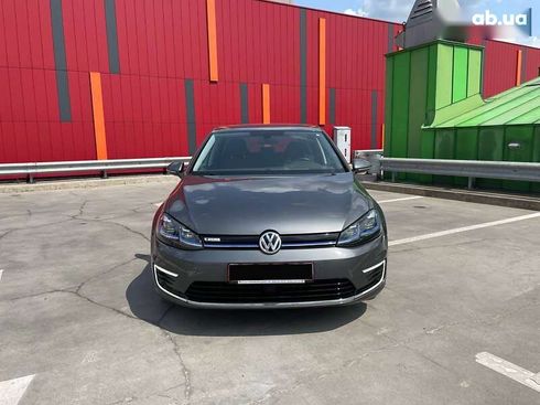 Volkswagen e-Golf 2019 - фото 2
