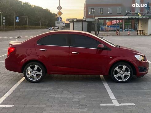 Chevrolet Aveo 2014 - фото 8