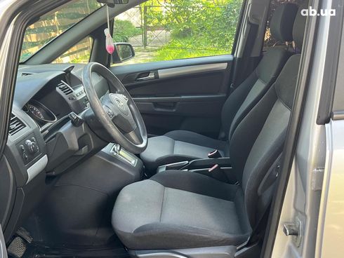 Opel Zafira 2005 серый - фото 23
