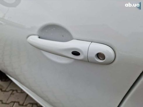 Renault Zoe 2020 - фото 11