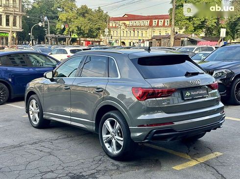 Audi Q3 2019 - фото 10