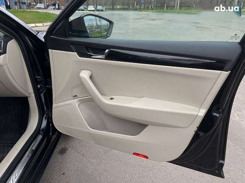 Skoda Superb 2016 - фото 22