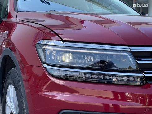 Volkswagen Tiguan 2019 красный - фото 36
