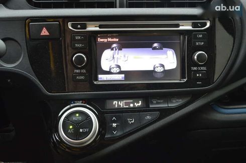 Toyota Prius C 2012 - фото 19