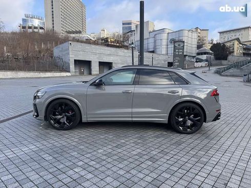 Audi RS Q8 2023 - фото 4