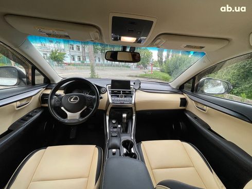 Lexus NX 2016 белый - фото 20