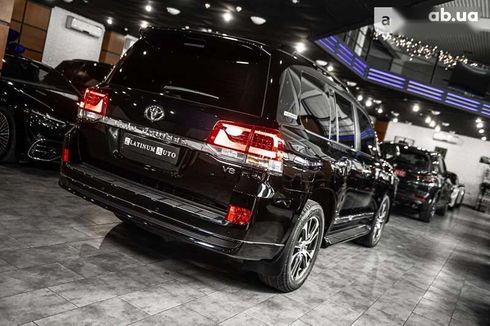 Toyota Land Cruiser 2020 - фото 27