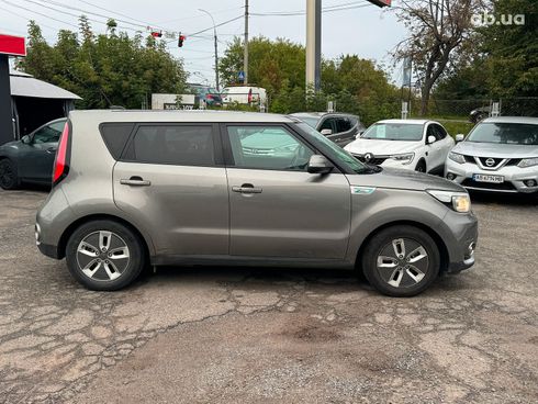 Kia Soul 2017 серый - фото 4
