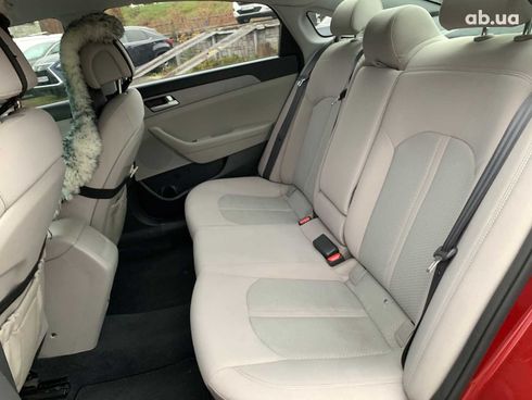 Hyundai Sonata 2015 красный - фото 43