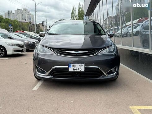 Chrysler Pacifica 2017 - фото 6