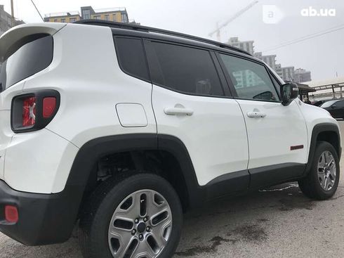 Jeep Renegade 2016 - фото 10