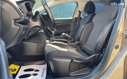 Renault Megane 2016 - фото 9