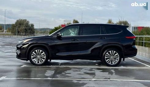 Toyota Highlander 2021 - фото 9