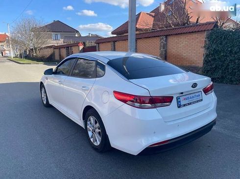 Kia K5 2017 - фото 4