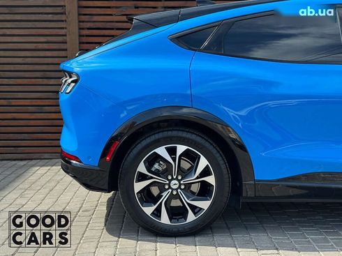 Ford Mustang Mach-E 2022 - фото 12