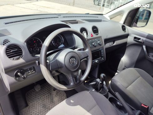 Volkswagen Caddy 2013 серый - фото 18