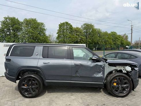 Rivian R1S 2023 - фото 13