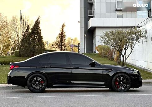 BMW M5 2022 - фото 19
