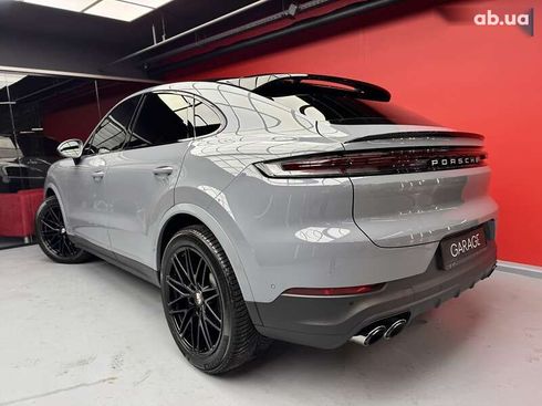 Porsche Cayenne Coupe 2023 - фото 26