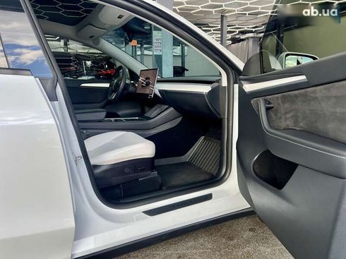 Tesla Model Y 2023 - фото 10