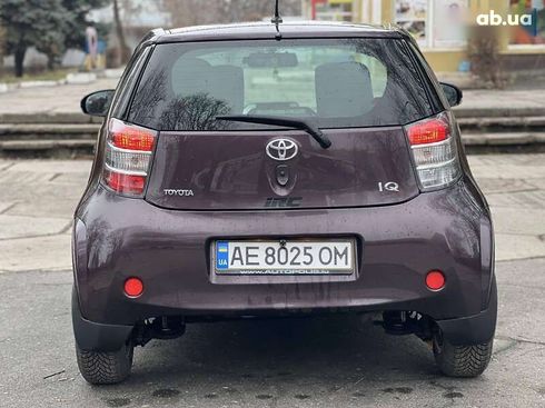 Toyota iQ 2009 - фото 6