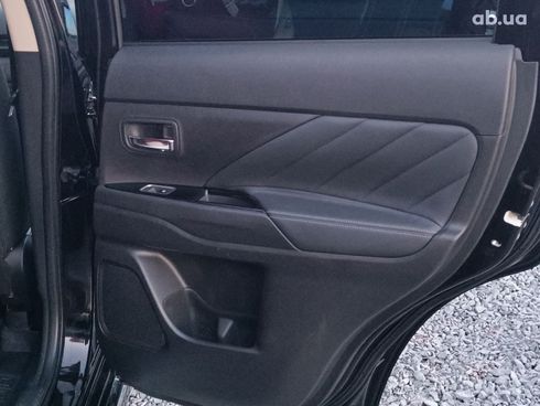 Mitsubishi Outlander 2018 черный - фото 68