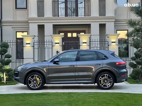 Porsche Cayenne 2018 - фото 21