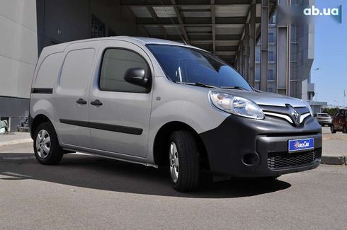 Renault Kangoo 2019 - фото 25