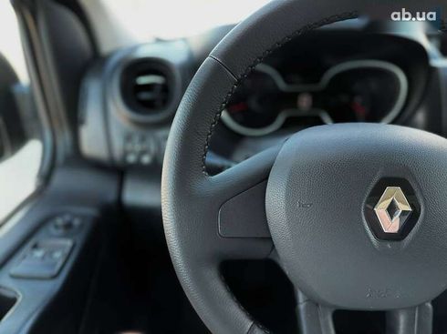 Renault Trafic 2020 - фото 29