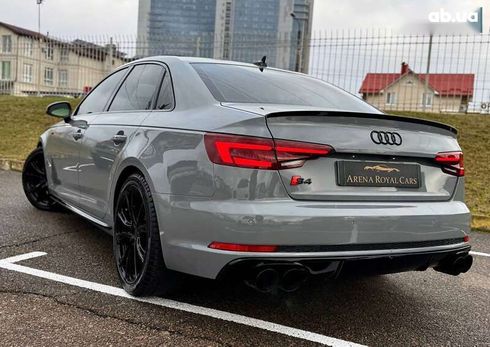 Audi S4 2017 - фото 14